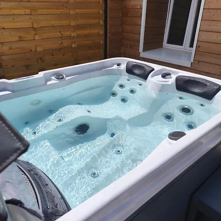 De La Perle Rouge 1 Tatil Evi